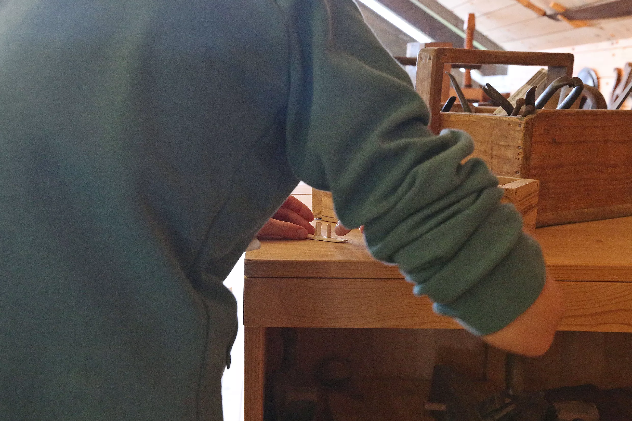 29.10.2025_Tehnika in kreativa_LESARIUS (17) Delavnice v muzeju Lesarius so del projekta Kreativa in tehnika za mlade, ki ga sofinancirata Evropska unija in Republika Slovenija v okviru Strateškega načrta skupne kmetijske politike 2023–2027 preko LAS Srce Slovenije.