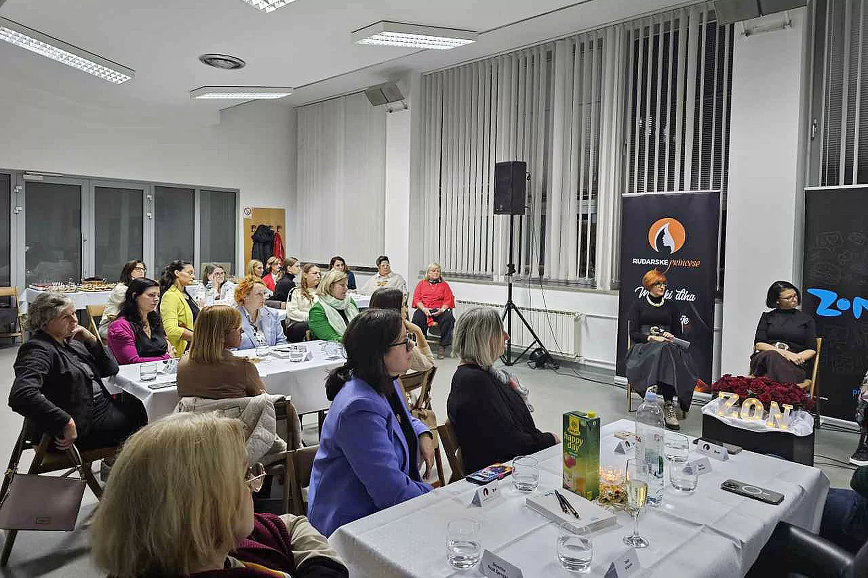 Rudarske princese_raufnk Trbovlje_ (5) Rudarske princese v termoelektrarni Trbovlje povezovale, gradile in razpravljale o prihodnosti Zasavske regije.