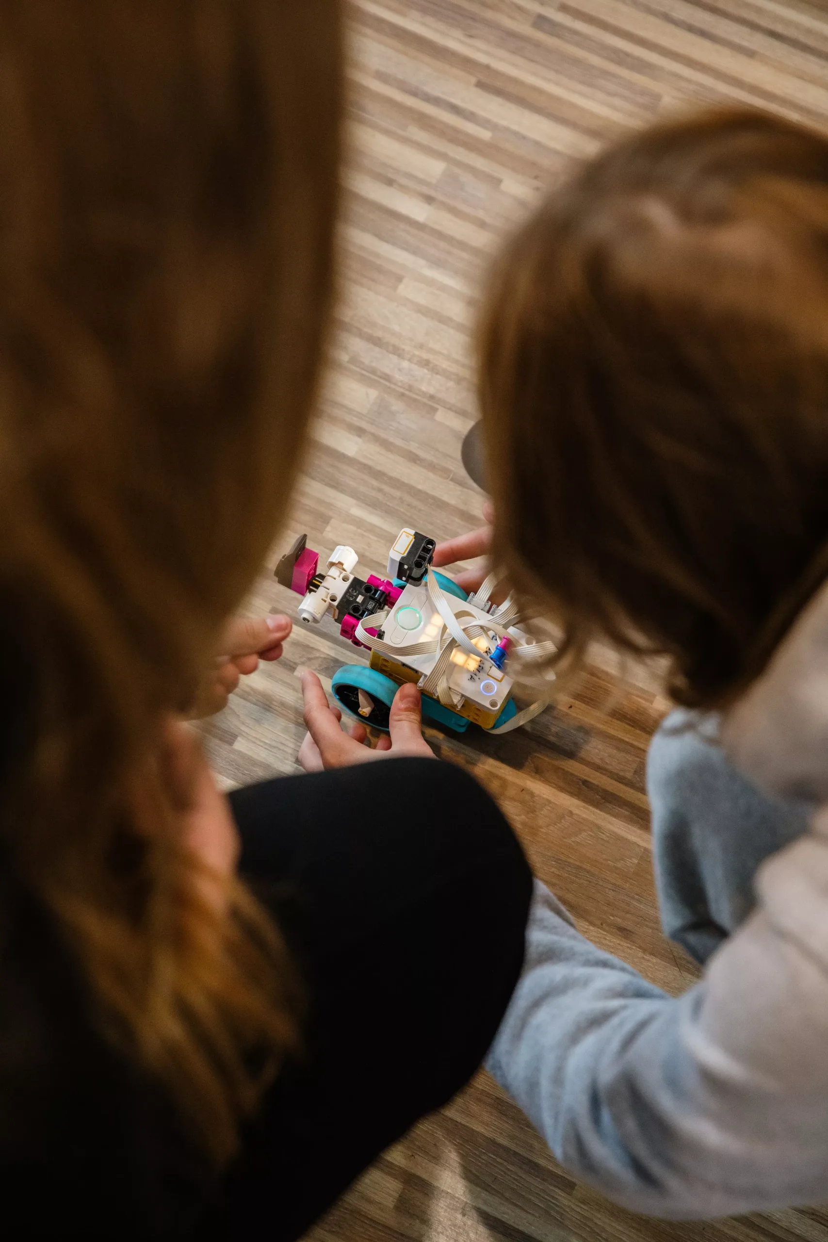 Zavod 123_KTM_vozila_ (5) Kreativa in tehnika za mlado je potekala tudi v Kikštarterju Kamnik