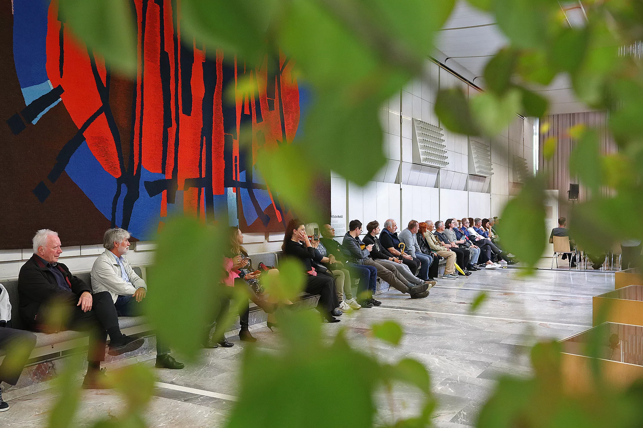 Čar lesa 2026_ (16) Odprtje razstave Čar lesa 2026 v Cankarjevem domu v Ljubljani, 11.5. 2026. Slavnostni govornik je bil tudi Jože Kos, ustanovitelj Mizarstva Kos d.o.o., Centra za zunanjo ureditev d.o.o. in Muzeja Lesarius ter pobudnik vizije Lesena doba 2020-2050.