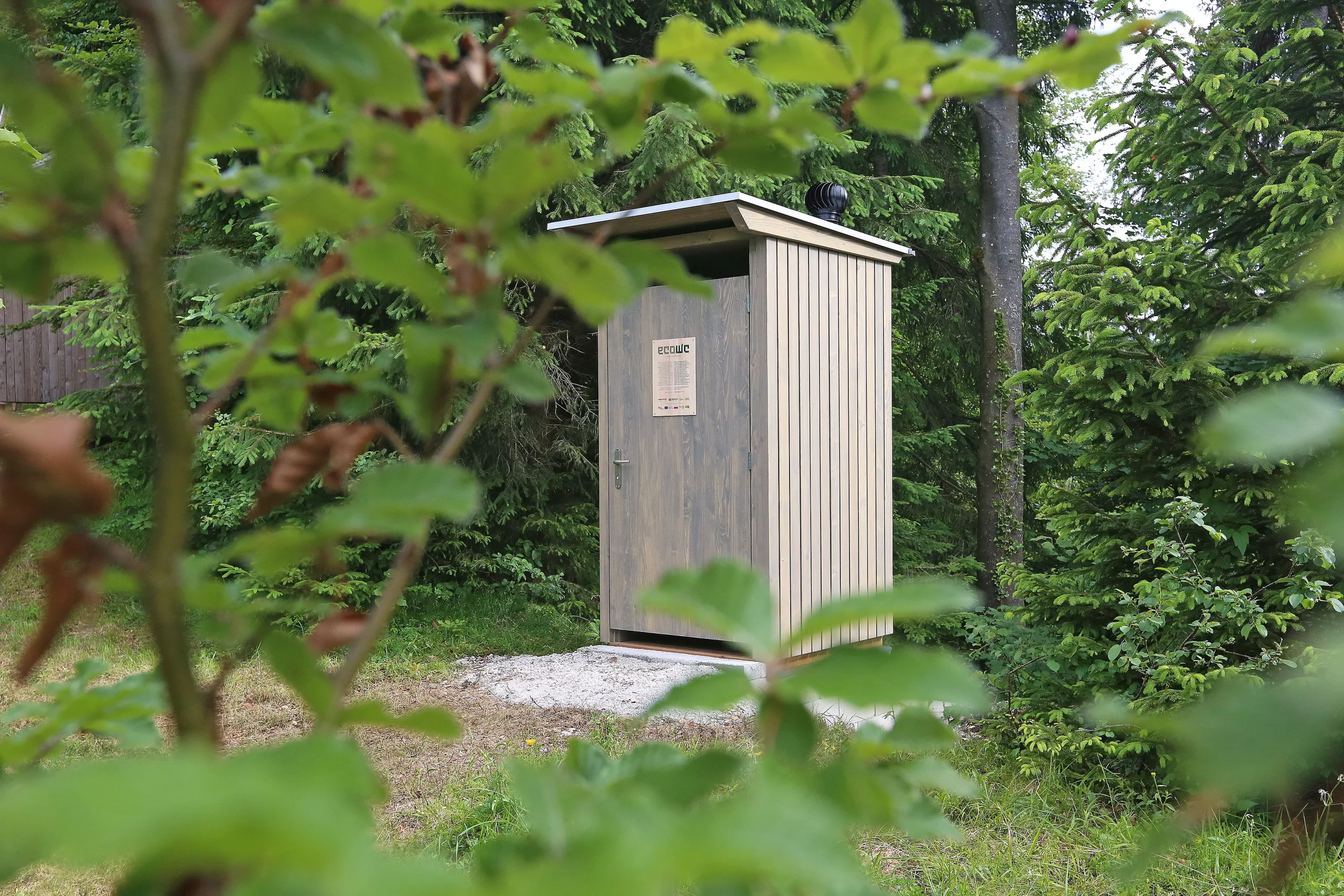 Prototip EcoWC postavljen na Glinjeku pri Polšniku