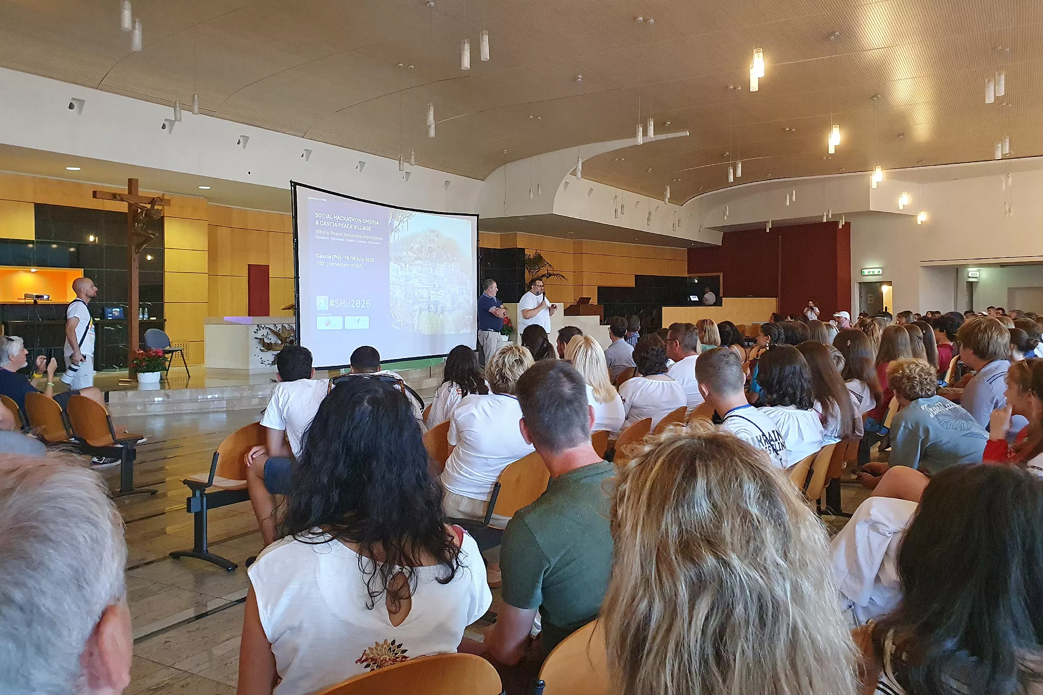 16.7._udeležba na mednarodnem dogodku Social Hackathon Umbria v Cascii, sodelovanje 46 držav_1 udeležba na mednarodnem dogodku Social Hackathon Umbria v Cascii, sodelovanje 46 držav