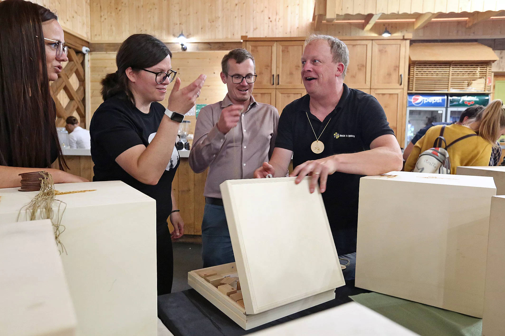Zaključna konferenca o poklicnem usmerjanju mladih in projektih LifeLongWood in MOBITA SI-AT