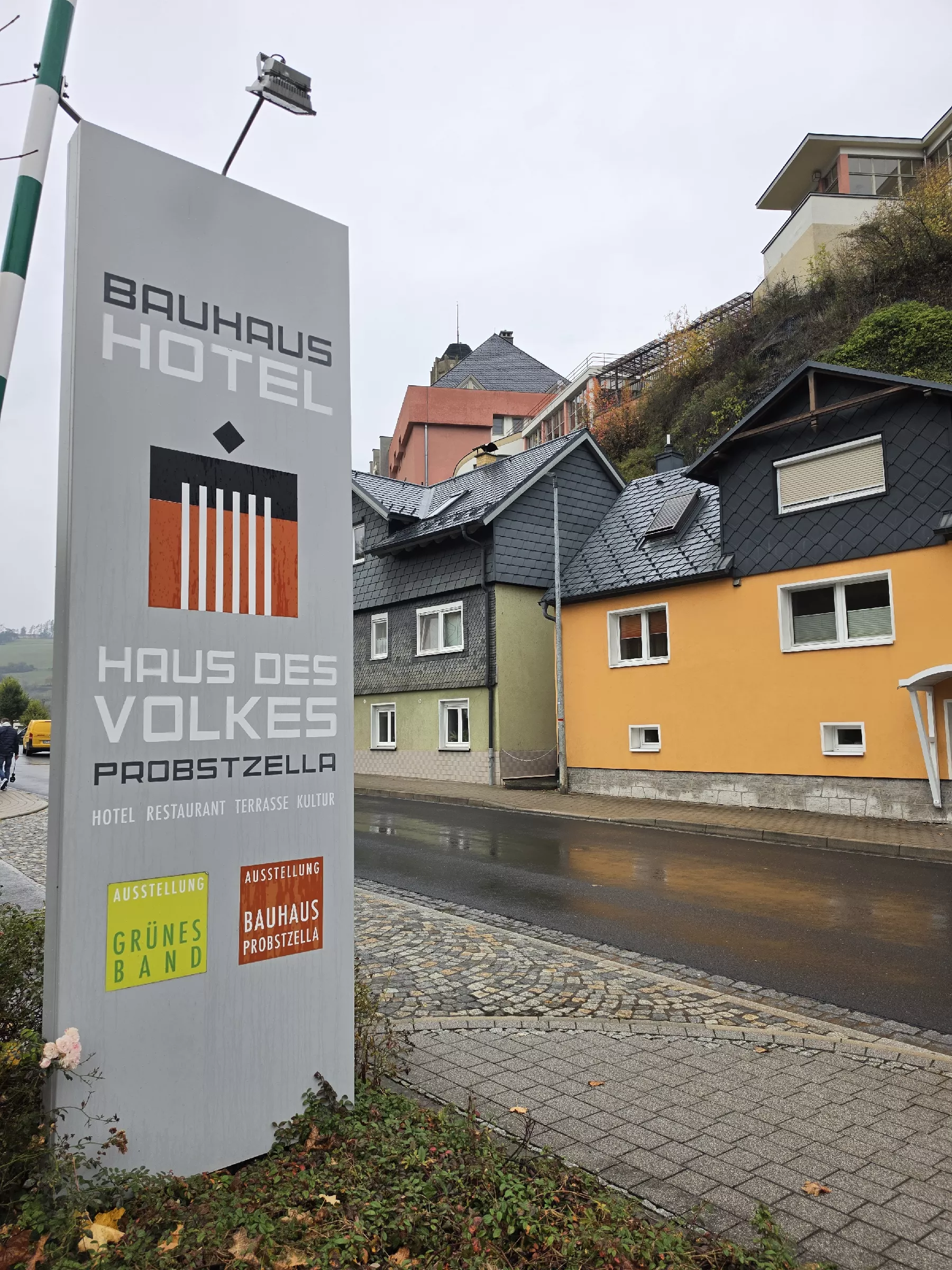 Bauhaus hotel in nova arhitektura Strokovna ekskurzija DRSP v Nemčijo in Češko preko LAS Srce Slovenije