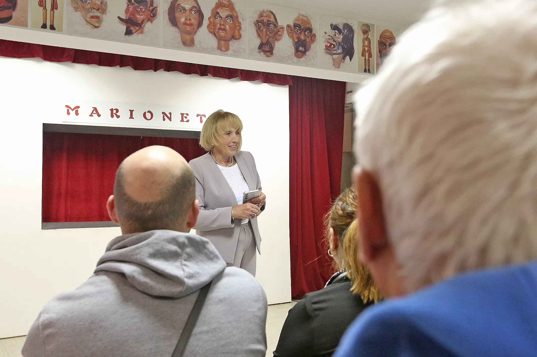 LES IN KULTURNA DEDIŠČINA_LAS Zasavje (10) Delavnica: Les in kulturna dediščina odkrivata svet hrastniških knapovskih marionet, izdelovanja lesenih lutk v Hrastniku pod vodstvo Špele Ulaga. Organizator Partnerstvo LAS Zasavje