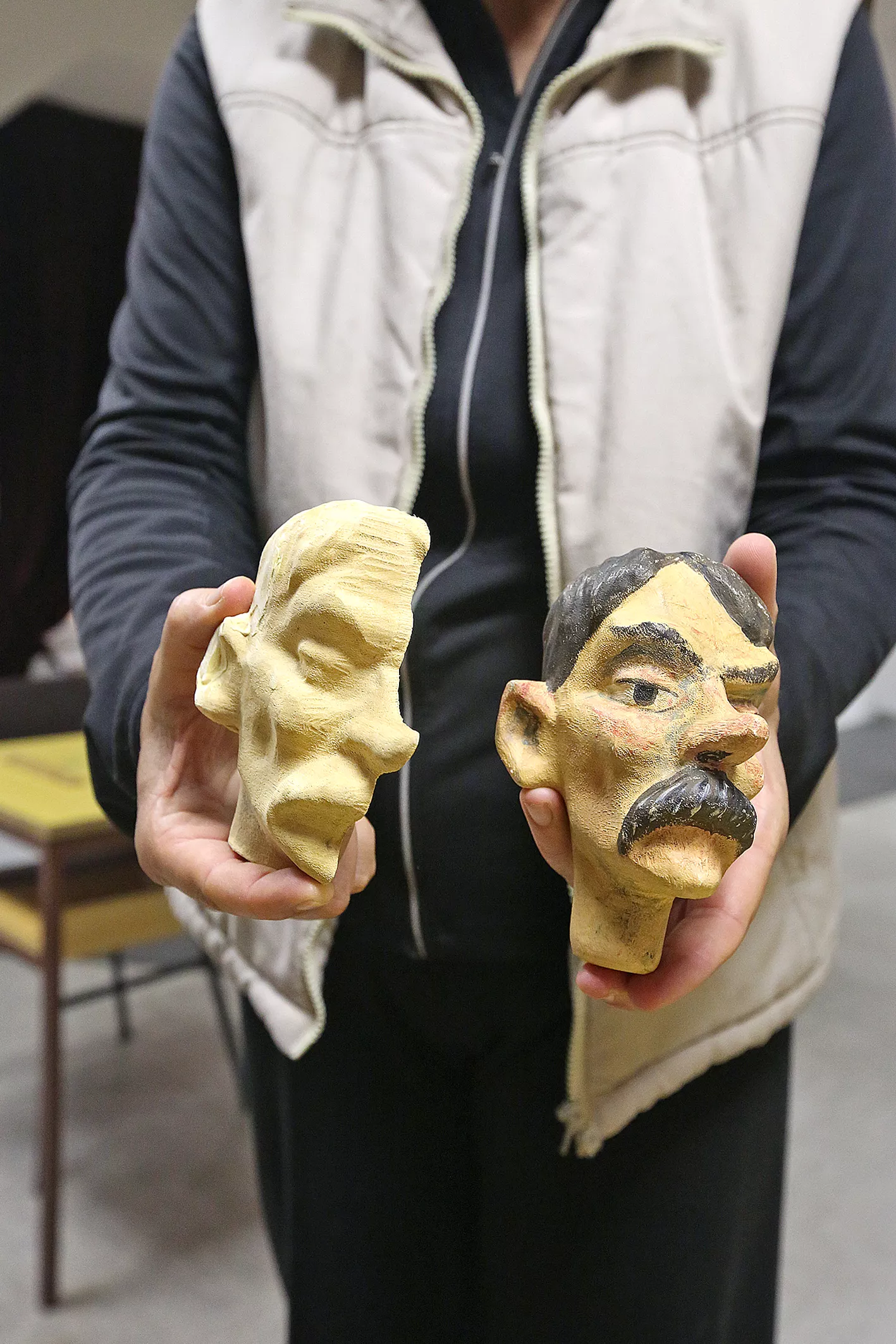 LES IN KULTURNA DEDIŠČINA_LAS Zasavje (4) Delavnica: Les in kulturna dediščina odkrivata svet hrastniških knapovskih marionet, izdelovanja lesenih lutk v Hrastniku pod vodstvo Špele Ulaga. Organizator Partnerstvo LAS Zasavje